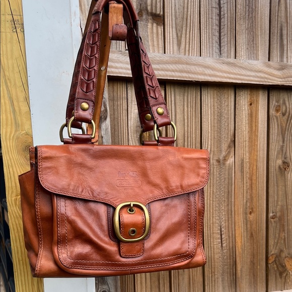 Coach - Picture 1 of 11